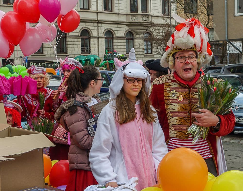 Der Straßenkarneval spielt im Leben des angehenden Bürgermeisterkandidaten eine große Rolle - Alaaf! 